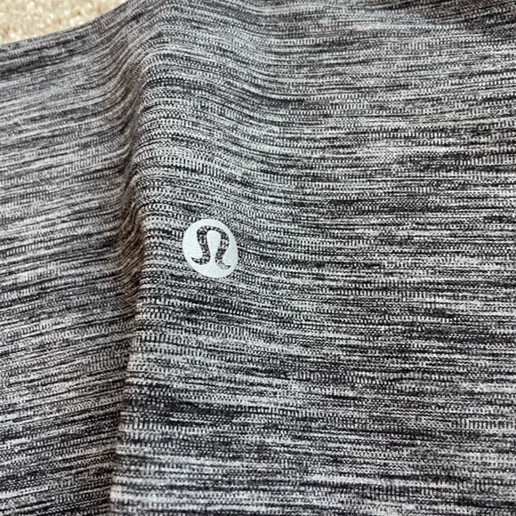 Lululemon align leggings 25” size 0 - Picture 3 of 3